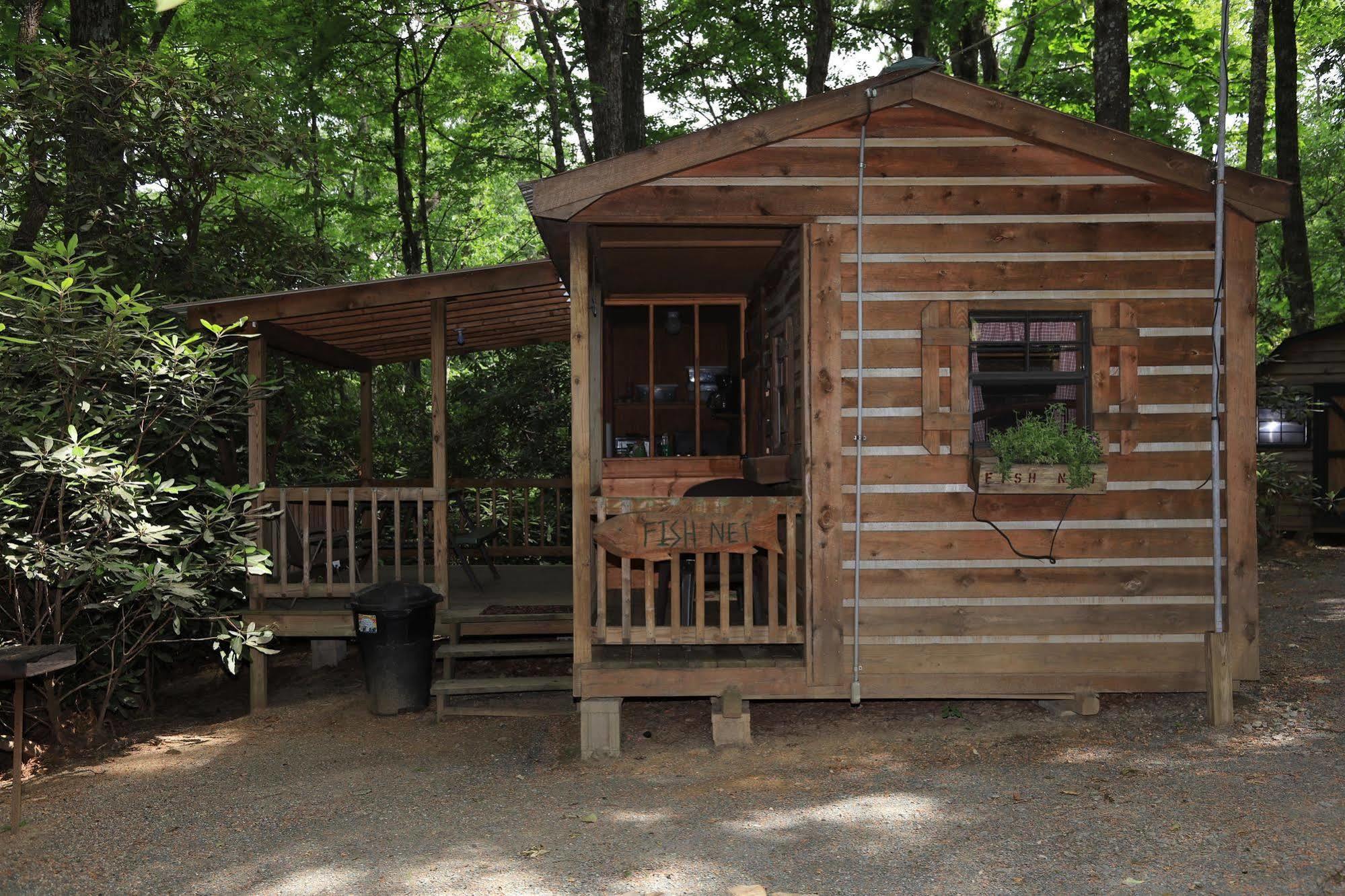 Linville Falls Campground, Rv Park, And Cabins Exterior foto