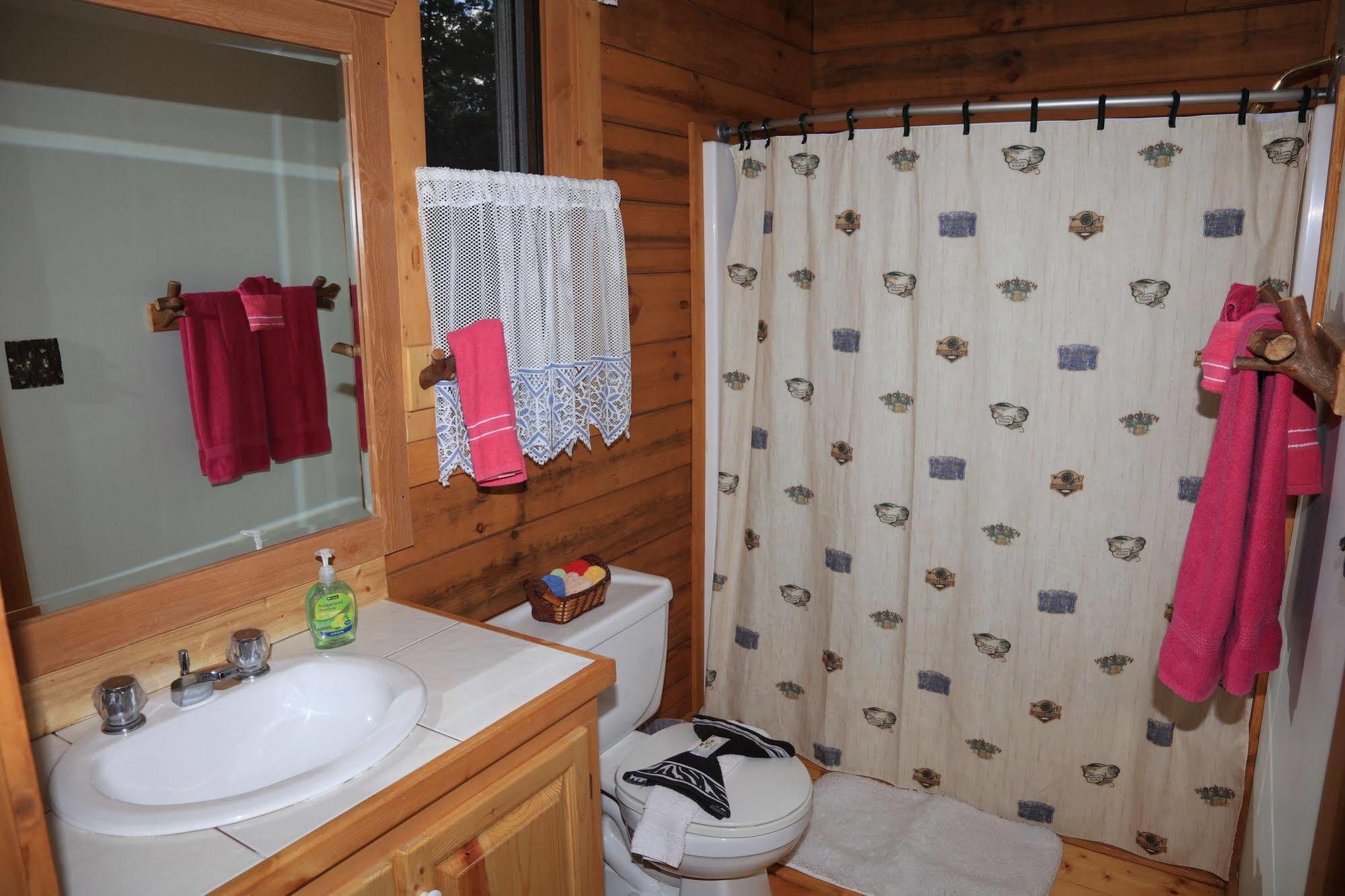 Linville Falls Campground, Rv Park, And Cabins Exterior foto